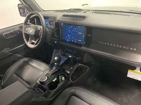 New 2025 Ford Bronco Badlands image 27