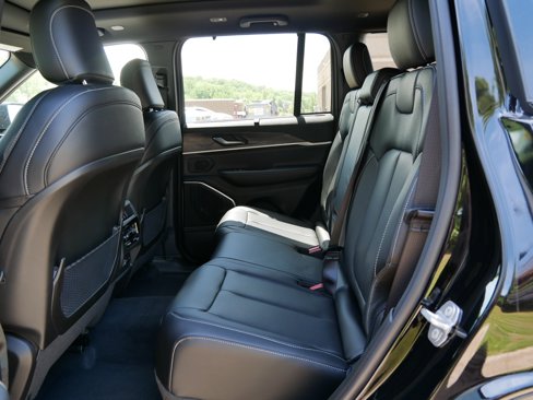 New 2025 Jeep Grand Cherokee Limited 4xe image 7