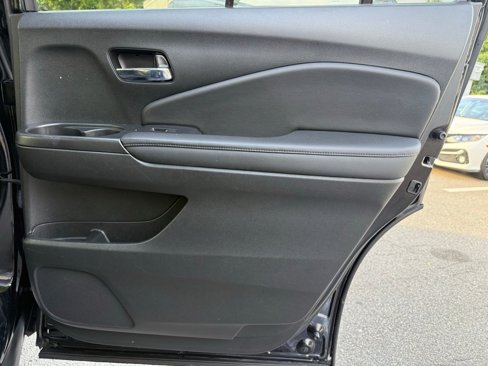 Used 2021 Honda Pilot Touring image 35