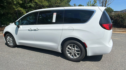 New 2026 Chrysler Voyager LX image 10