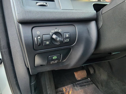 Used 2013 Volvo XC60 3.2 image 31