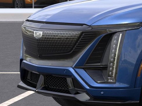 New 2026 Cadillac Lyriq V image 13