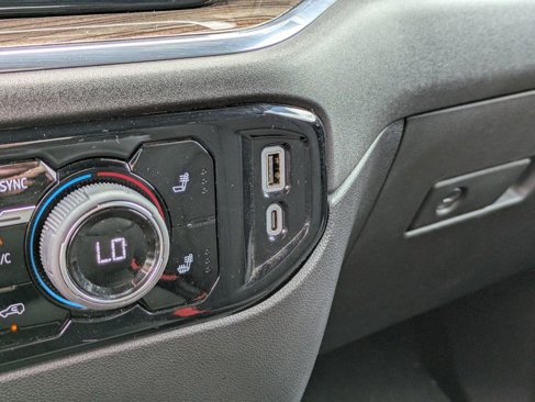 Used 2025 Chevrolet Silverado 1500 LT image 25