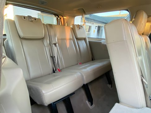 Used 2010 Ford Expedition EL Eddie Bauer image 13