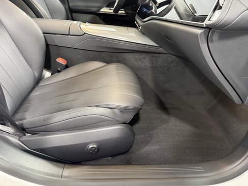 New 2026 Mercedes-Benz E 350 4MATIC Sedan image 16