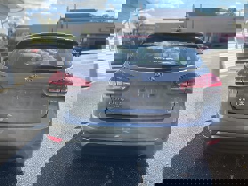 Used 2016 Kia Forte LX image 7