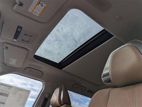 New 2025 INFINITI QX80 Sensory image 23