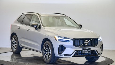 Certified 2025 Volvo XC60 B5 Plus image 6
