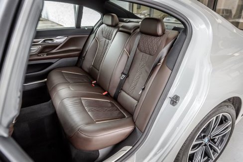 Used 2021 BMW 740i xDrive w/ M Sport Package image 42