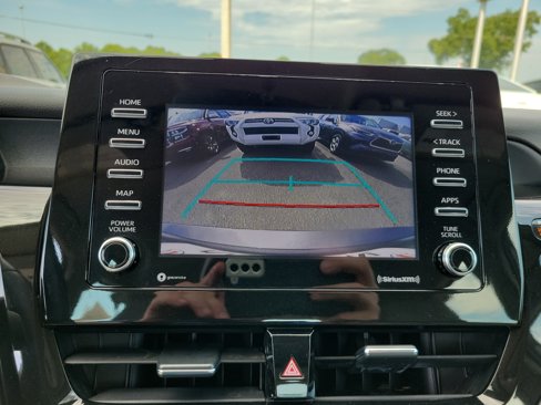 Used 2022 Toyota Camry SE image 21