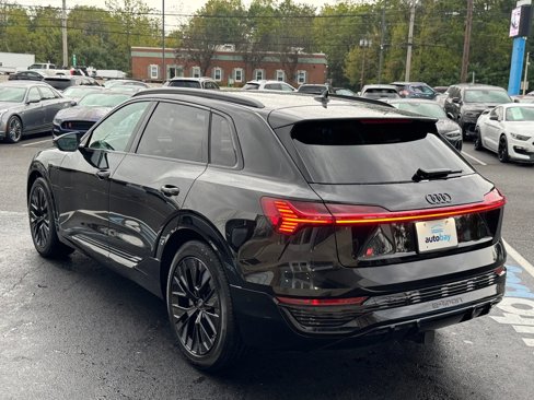 Used 2024 Audi Q8 e-tron Prestige image 6