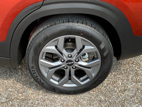 Used 2024 Kia Seltos S image 8