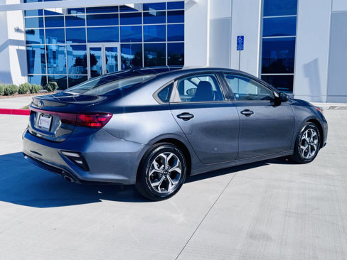 Used 2021 Kia Forte LXS image 7