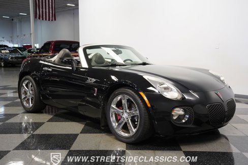 Used 2007 Pontiac Solstice GXP w/ Premium Package image 16