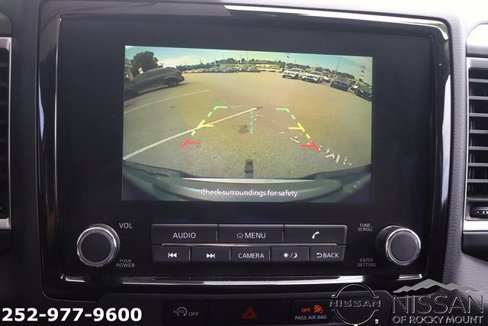 Used 2024 Nissan Frontier SV w/ SV Convenience Package image 24