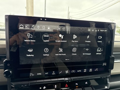 New 2026 GMC Hummer EV 4x4 Crew Cab image 16