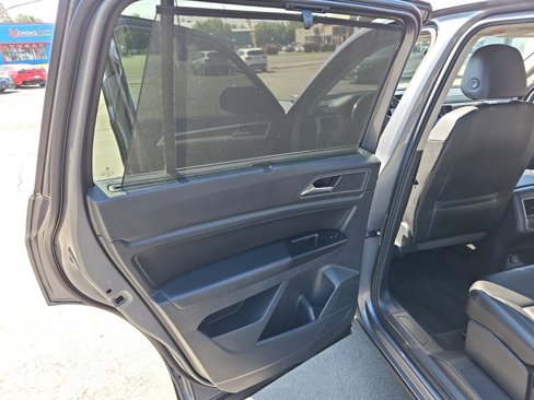 Used 2019 Volkswagen Atlas SE image 28