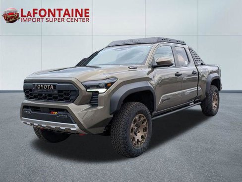 Certified 2025 Toyota Tacoma Trailhunter image 1