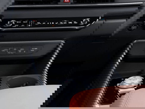 New 2026 Kia Carnival EX image 23