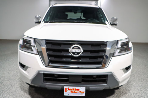 Used 2024 Nissan Armada Platinum w/ Captain's Chairs Package image 4