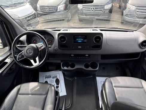 Used 2021 Mercedes-Benz Sprinter 2500 image 16
