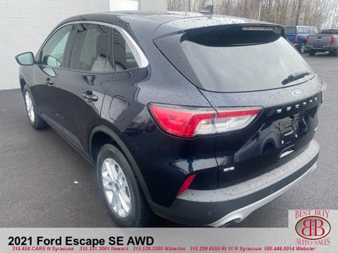 Used 2021 Ford Escape SE w/ Cold Weather Package image 5