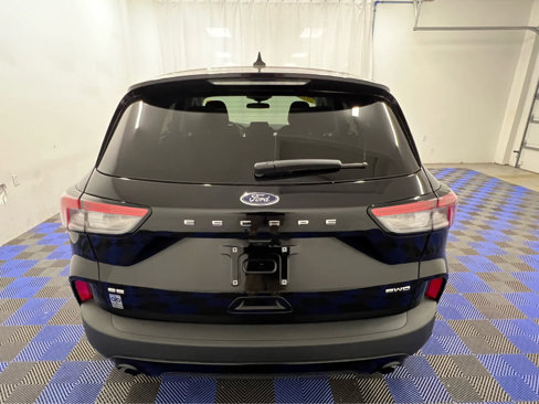 Used 2022 Ford Escape SE w/ SE Sport Appearance Package image 11