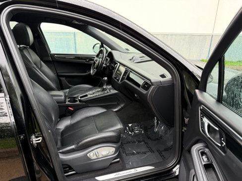 Used 2016 Porsche Macan S image 23