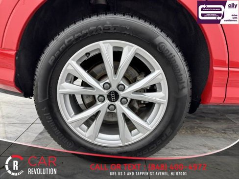 Used 2024 Audi Q3 2.0T Premium image 12