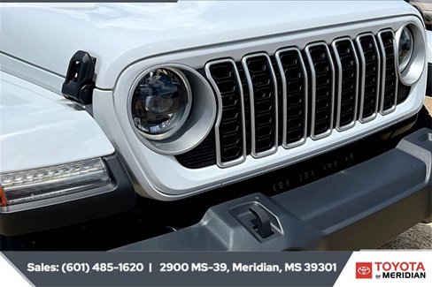 Used 2024 Jeep Wrangler Sahara image 21