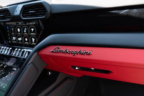 Used 2022 Lamborghini Urus image 55