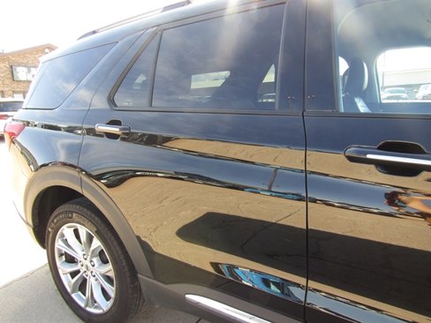 Used 2024 Ford Explorer Limited image 9