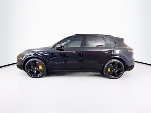 Certified 2023 Porsche Cayenne Turbo S image 2