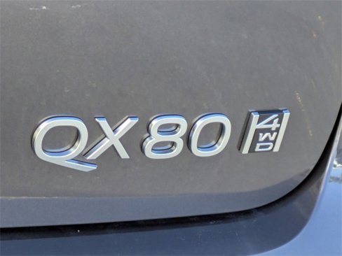 New 2025 INFINITI QX80 Luxe image 12