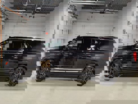 Used 2023 GMC Yukon XL Denali w/ Denali Reserve Package image 22
