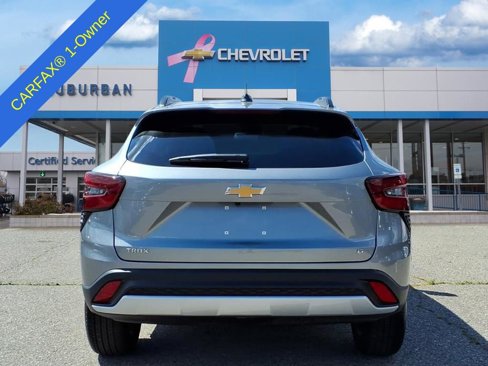 Used 2025 Chevrolet Trax LT image 6