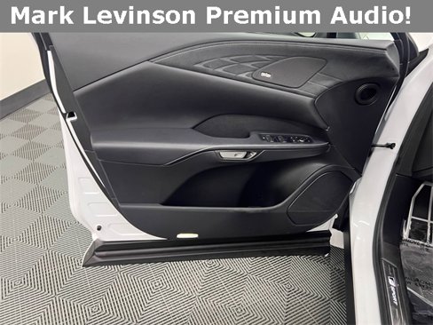 Certified 2025 Lexus RX 500h F Sport image 9