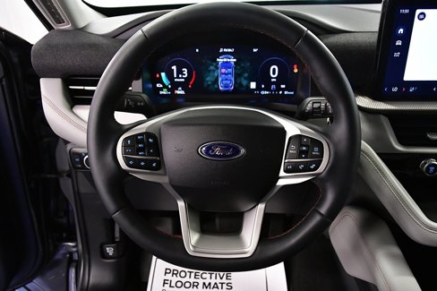 Used 2025 Ford Explorer Active w/ Active Comfort Package image 19