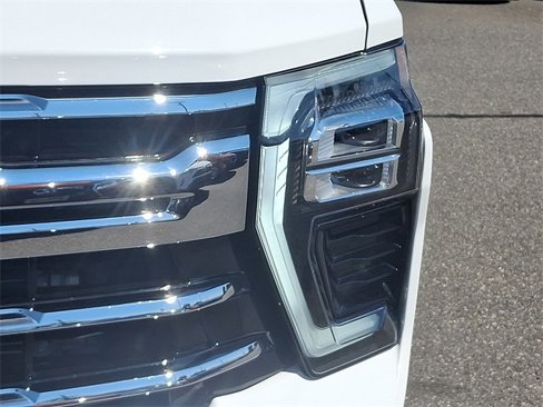 Used 2024 Chevrolet Silverado 2500 LTZ image 9