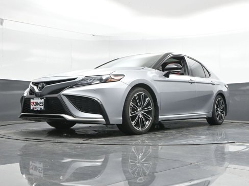 Used 2024 Toyota Camry XSE image 49