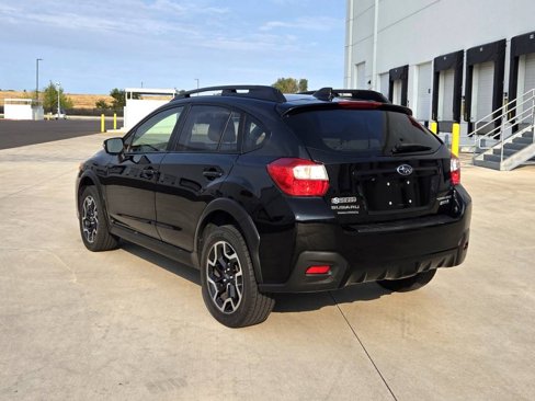 Used 2016 Subaru Crosstrek 2.0i Limited image 7