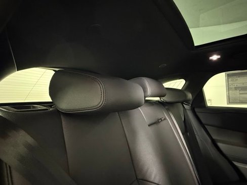 Used 2026 Land Rover Range Rover Velar S image 28