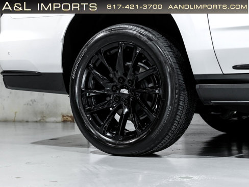 Used 2023 Cadillac Escalade ESV Sport Platinum w/ LPO, ONYX Package image 17