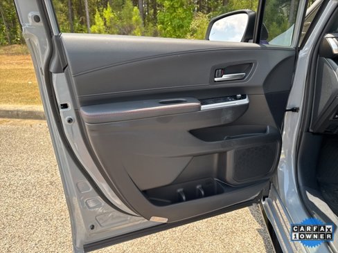 Used 2025 Toyota Sienna XSE image 10