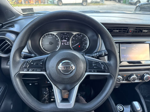 Used 2019 Nissan Kicks S image 20