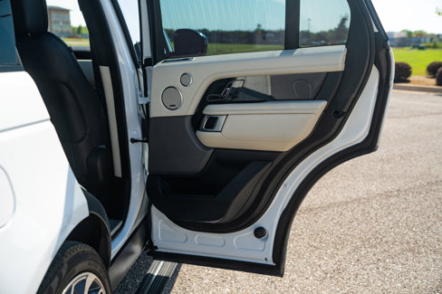 Used 2020 Land Rover Range Rover HSE image 30