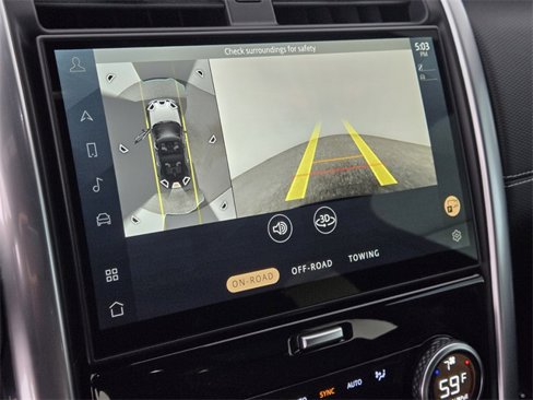 Certified 2024 Land Rover Discovery Dynamic SE image 25