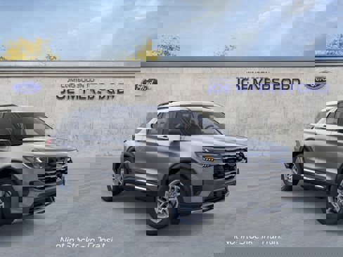 New 2025 Ford Explorer Active image 7