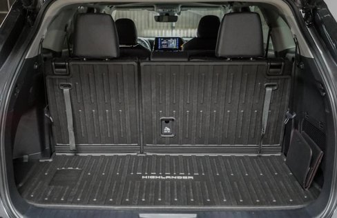 New 2025 Toyota Highlander XLE image 26