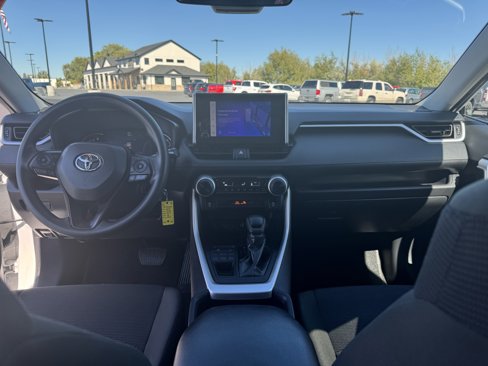 Used 2024 Toyota RAV4 LE image 29
